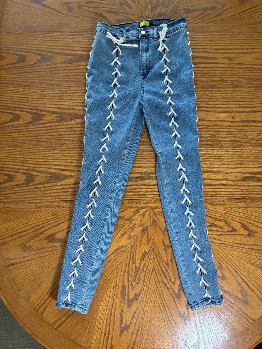 Love Highlight Lace up Jeans Size Small